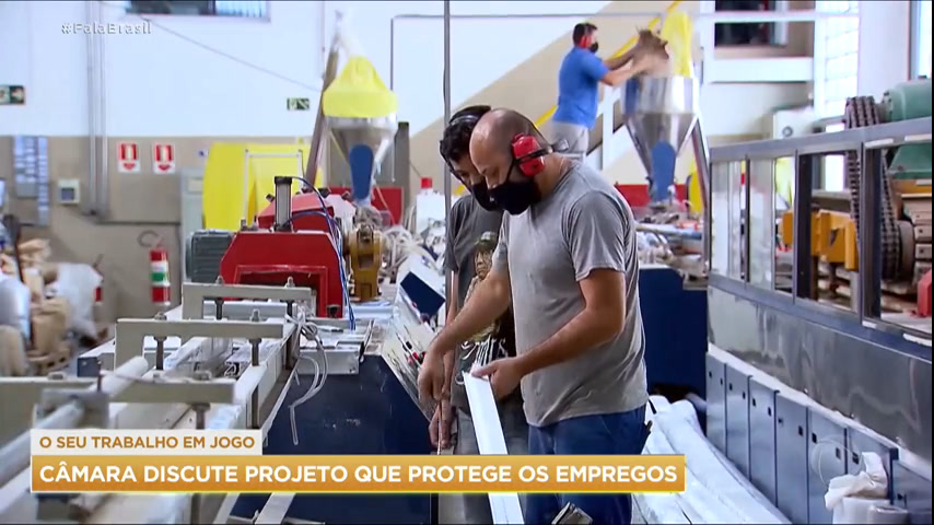  Câmara discute projeto para aliviar custos trabalhistas de 17 setores