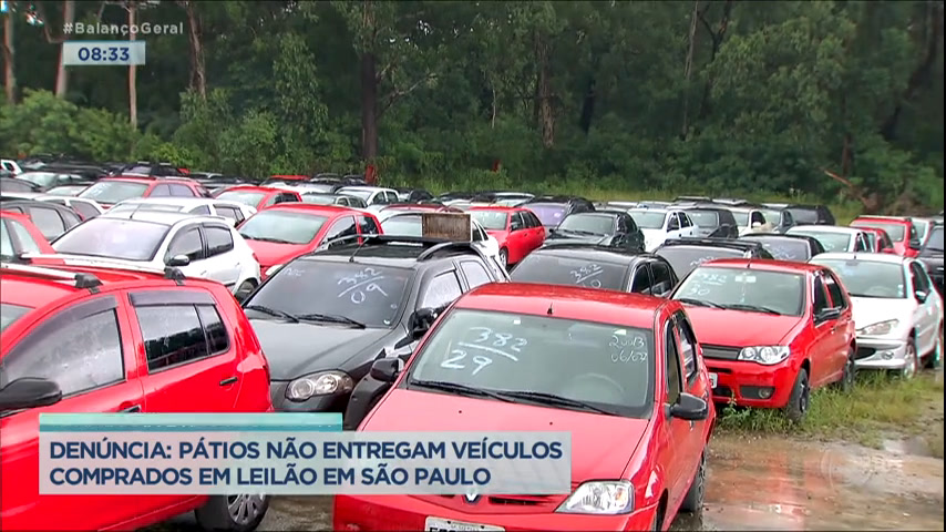 Vídeo: Denúncia: compradores acusam pátio de não entregar carros arrematados em leilão