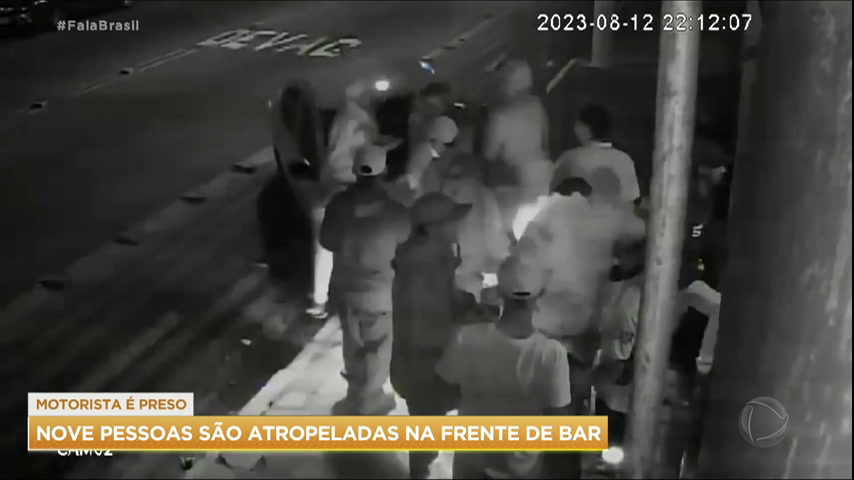 Vídeo: SP: nove pessoas são atropeladas na frente de um bar