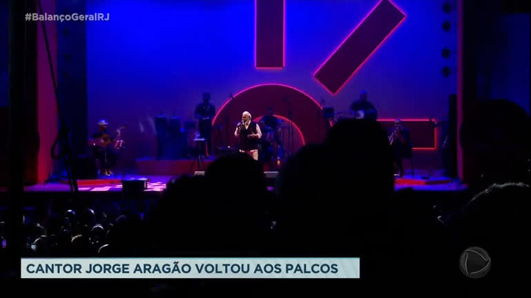 Vídeo: Jorge Aragão volta aos palcos evento no Parque Madureira