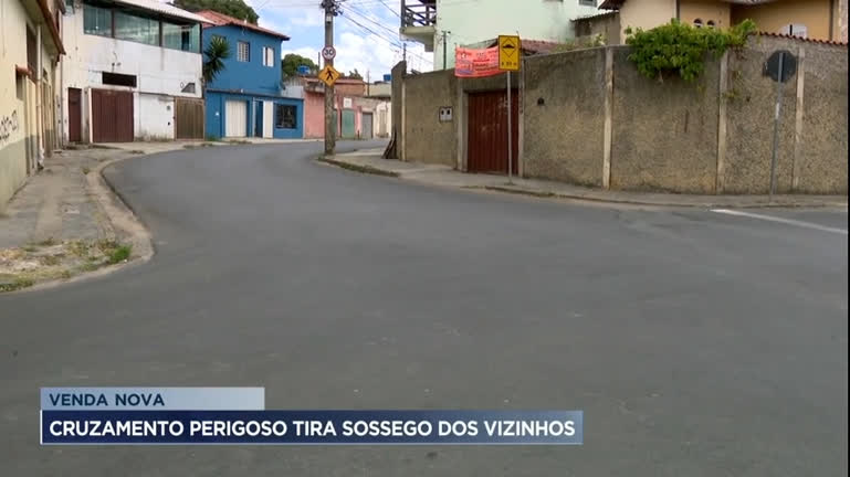 Vídeo: Falta de sinalização em ruas causa acidentes na região de Venda Nova em Belo Horizonte