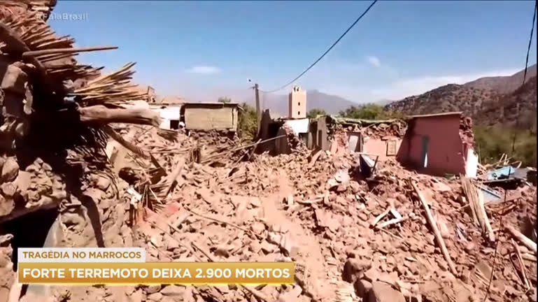 Vídeo: Sobe para 2.900 o número de mortos em terremoto no Marrocos