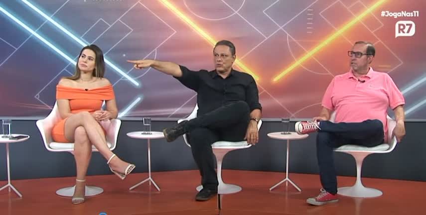 Vídeo: Podcast Joga nas 11 : Cosme Rímoli diz que preço do ingresso para o segundo jogo da final entre Sã Paulo x Flamengo será 'caríssimo'