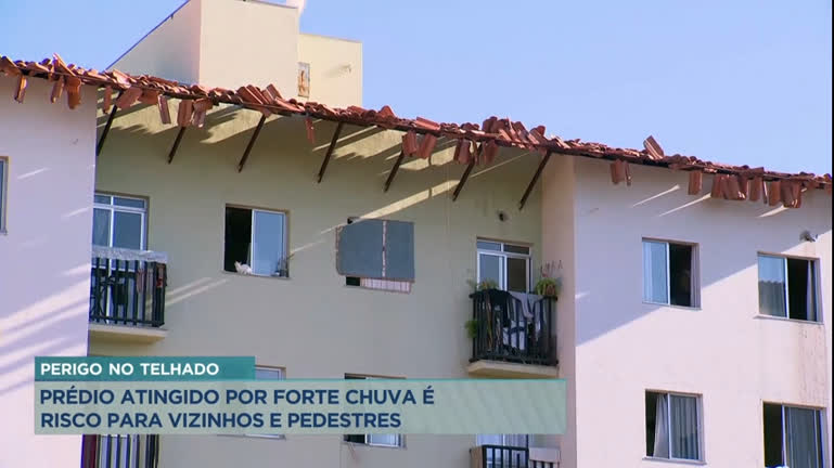 Vídeo: Moradores de condomínio construído pelo Vila Viva em BH cobram reparos em moradias