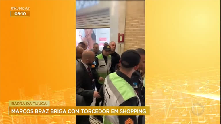 Vídeo: Nova confusão no Flamengo: Marcos Braz briga com torcedor em shopping na Barra da Tijuca, no Rio