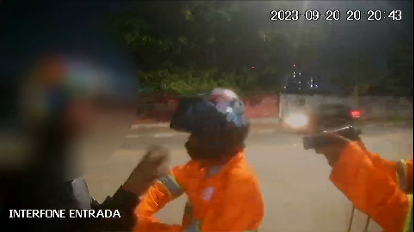 Vídeo: Entregador é assaltado por homens vestidos de gari em Guarulhos (SP)
