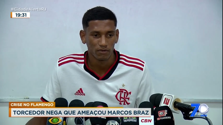 Vídeo: Torcedor do Flamengo confirma mordida de Marcos Braz durante briga no Rio