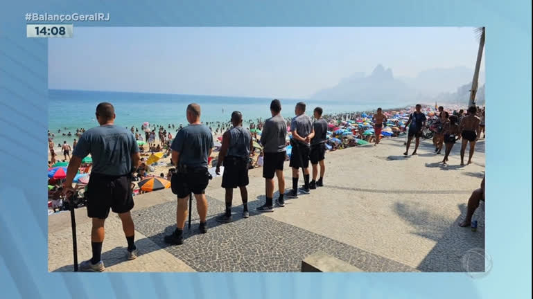 Vídeo: Leme e Copacabana têm segurança reforçada após final de semana de arrastões em praias no Rio