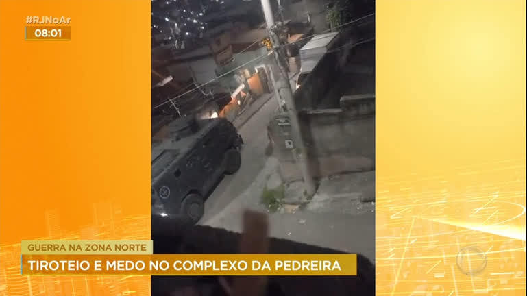 Vídeo: Moradores do Complexo da Pedreira, na zona norte do Rio, têm noite de violência e medo
