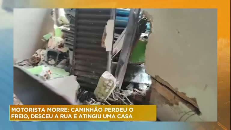 Iguatama Agora - Peão de rodeio morre pisoteado por boi durante