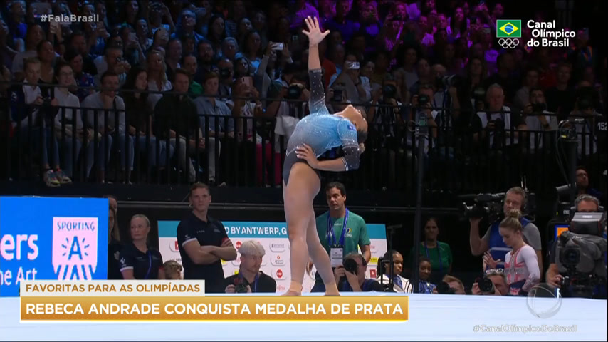 Rebeca Andrade é prata no individual geral do Mundial de ginástica; Simone  Biles conquista hexa