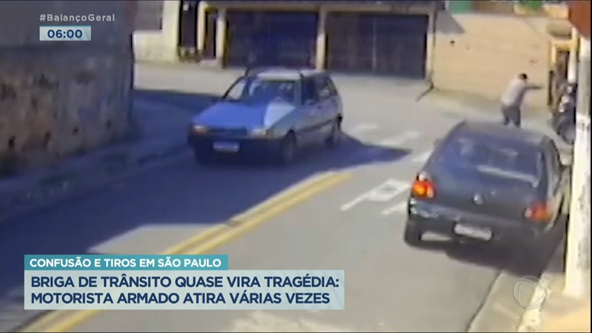 Vídeo: Motorista armado atira várias vezes durante briga de trânsito em SP