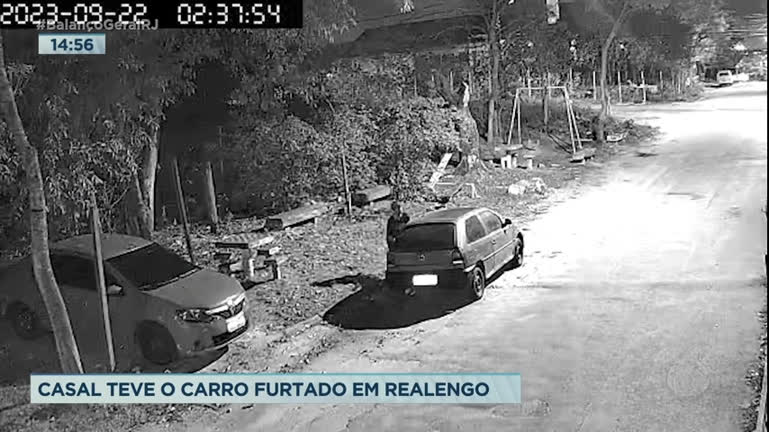 Vídeo: Casal tem carro furtado na zona oeste: 'tá muito perigoso'