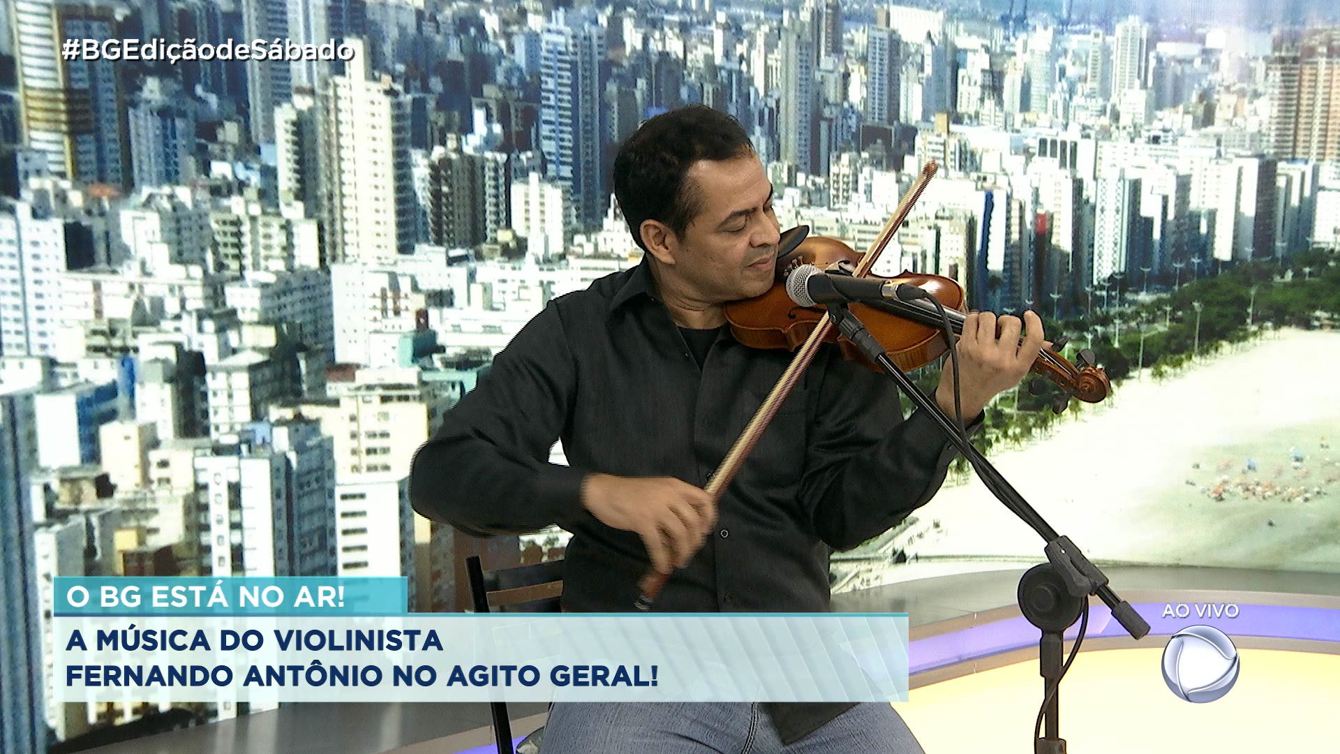 Vídeo: Violinista participa do Agito Geral
