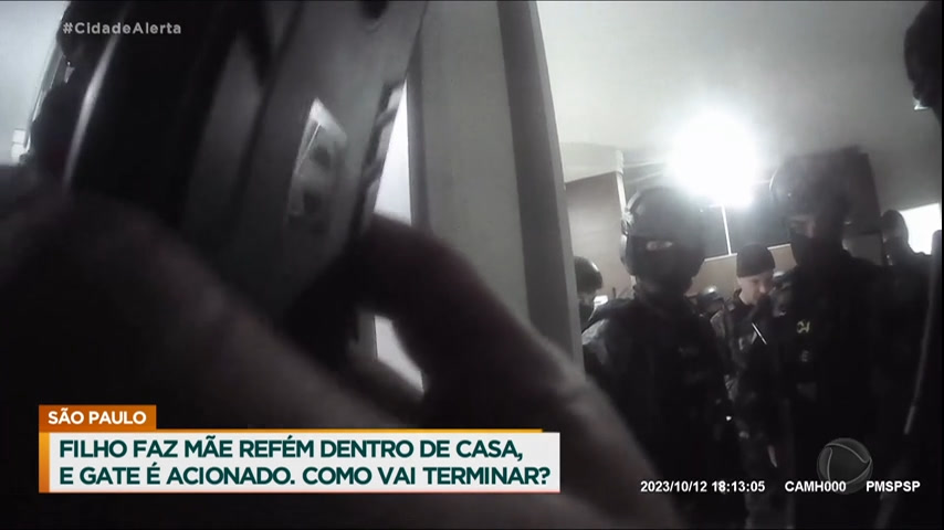 Vídeo: Filho faz a mãe idosa refém dentro de casa em São Paulo