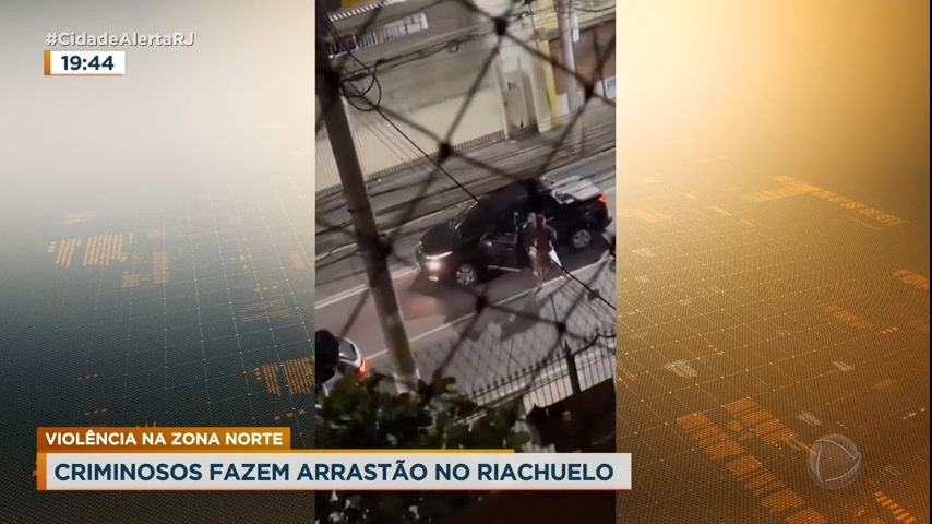 Vídeo: Assaltantes armados fazem arrastão na zona norte do Rio
