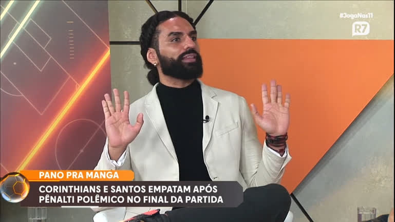 Vídeo: Podcast Joga nas 11 : "O VAR se superou", diz Rafael Prado ao criticar pênalti dado para o Santos
