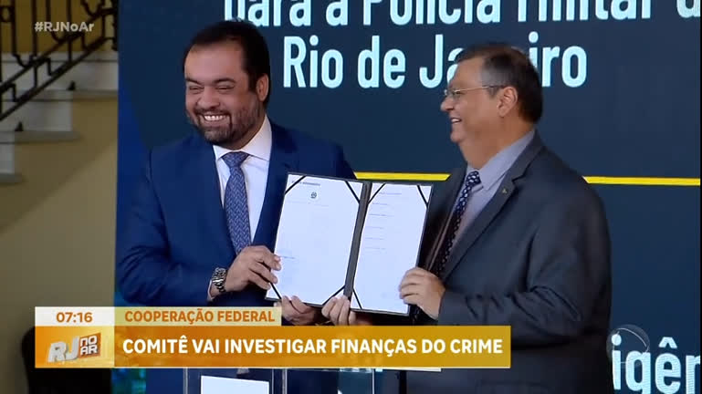 Vídeo: Ministro da Justiça e governador do Rio entregam 222 viaturas para a Polícia Militar