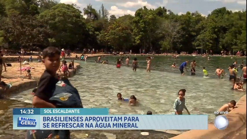 Brasilienses aproveitam calor de 32 graus na Água Mineral 
