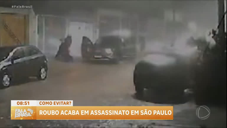 Vídeo: Polícia investiga morte de homem durante temporal na capital paulista