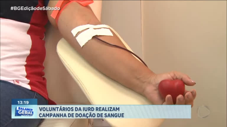 Vídeo: Voluntários da IURD doam sangue
