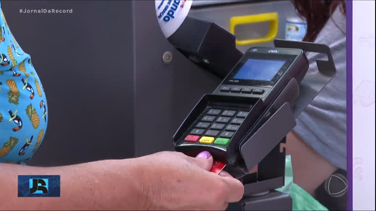 Vídeo: Entidades do varejo e de serviços defendem parcelamento de compras sem juros no cartão de crédito