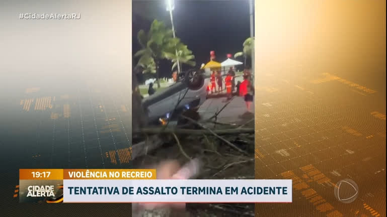 Vídeo: Tentativa de assalto termina em acidente no Recreio dos Bandeirantes (RJ)