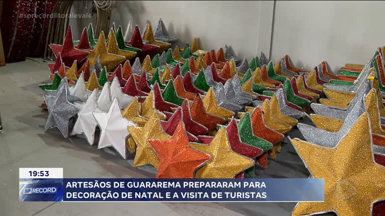 Vídeo: Decoração de natal em Guararema