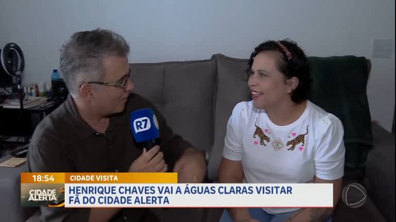 Vídeo: Henrique Chaves vai a Águas Claras visitar fã do Cidade Alerta DF