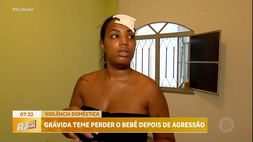 Vídeo: Mulher corre o risco de perder o bebê após agressão de ex-companheiro no Rio