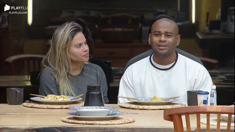 Vídeo: Black analisa estratégia de Márcia e diz: "Ela tá sendo uma boa jogadora" | A Fazenda 15
