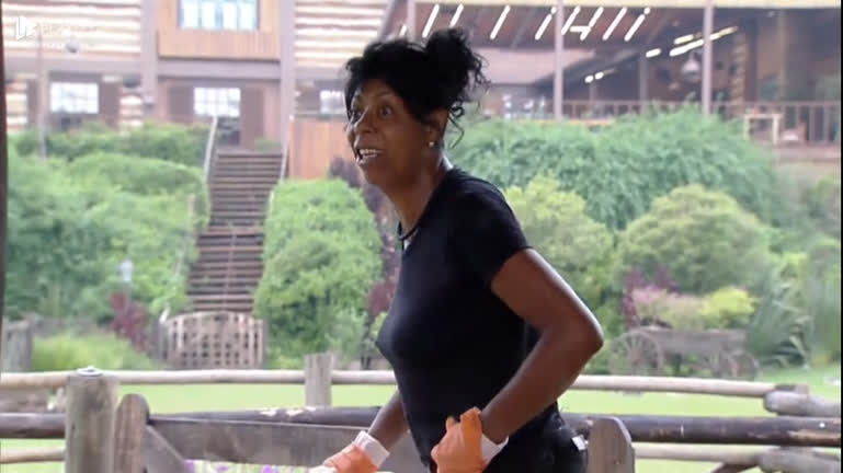 Vídeo: Márcia fala para Black: "Sua mãe deve ter orgulho de você" | A Fazenda 15