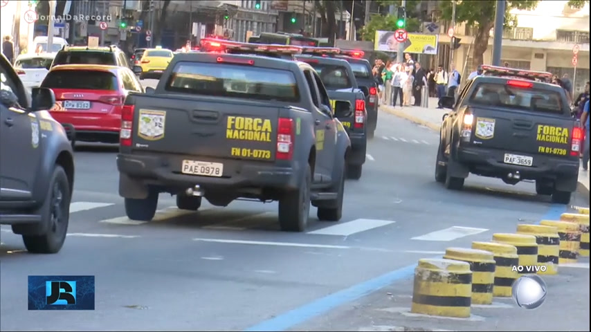 Vídeo: Agentes da Força Nacional têm armas roubadas após entrarem por engano em comunidade no Rio