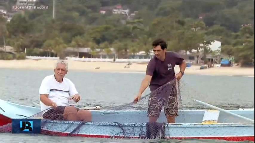 Vídeo: Pesca Brasil : De pai para filho, pescadores artesanais mantêm tradição da pesca por amor ao ofício