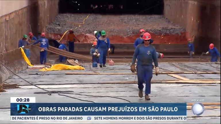 Vídeo: Cerca de 726 obras públicas estão paradas ou atrasadas em São Paulo
