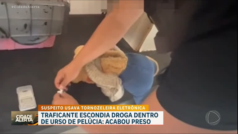 Vídeo: Traficante é preso após esconder drogas em ursinho de pelúcia