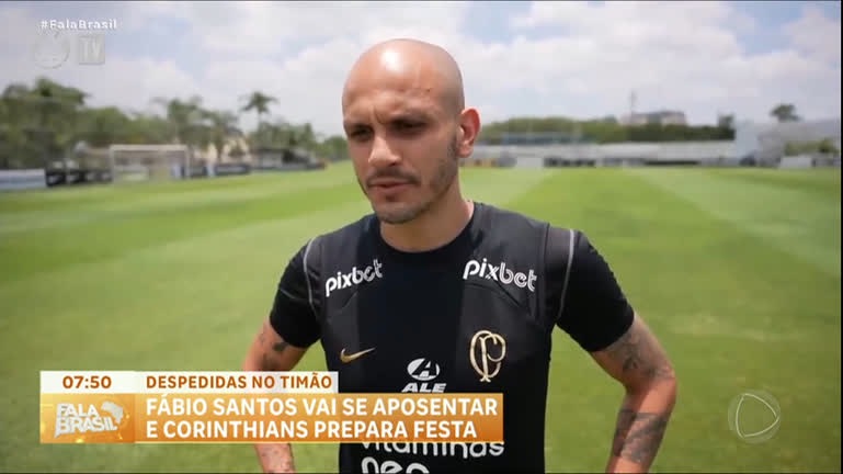 Vídeo: Fala Esporte : Lateral Fabio Santos decide se aposentar e se despede do Corinthians