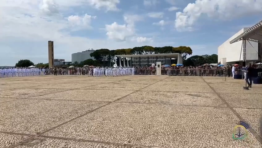 Vídeo: Marinha realiza cerimônia de troca da bandeira em Brasília neste domingo