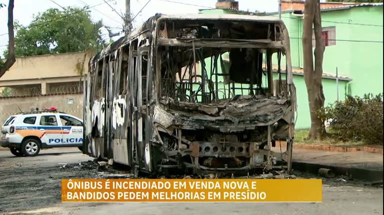 Vídeo: Ônibus é incendiado em BH e suspeitos deixam bilhete reclamando do sistema prisional