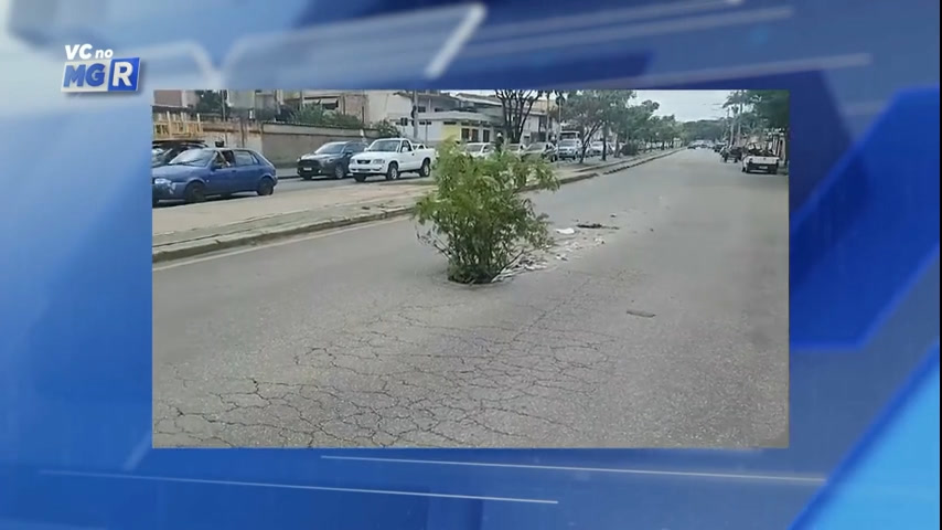 Vídeo: Telespectador denuncia boca de lobo aberta em avenida de Belo Horizonte
