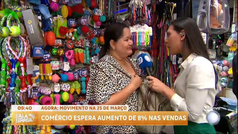 Vídeo: Fala Brasil acompanha movimento das compras de fim de ano na Rua 25 de Março