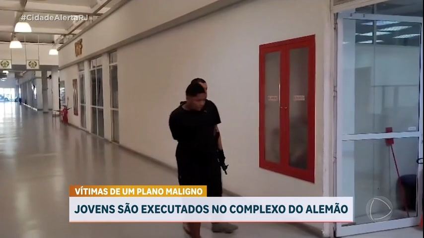Vídeo: Homem é preso por denunciar ex-namorada ao 'tribunal do tráfico' no Rio; Jovem desapareceu