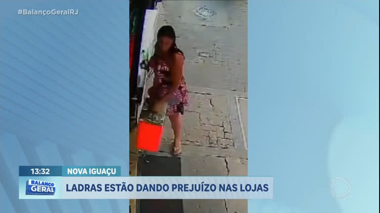 Vídeo: Mulheres fingem ser clientes e furtam produtos em lojas de Nova Iguaçu (RJ)