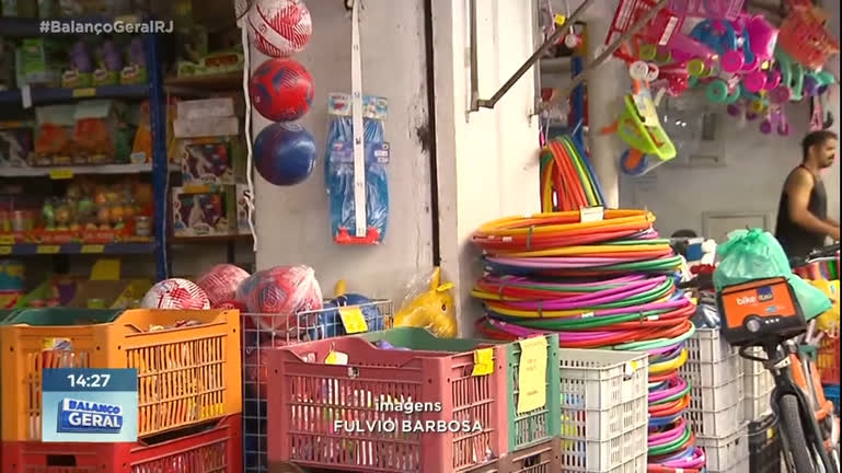 Vídeo: Movimento de compras neste Natal é o melhor dos últimos 5 anos no Rio, aponta levantamento