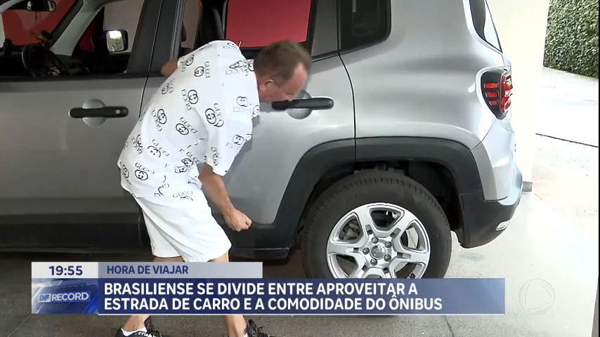 Vídeo: Brasiliense se divide entre aproveitar estrada de carro e a comodidade do ônibus