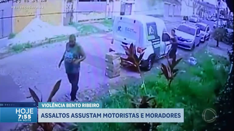 Vídeo: Moradores reclamam da insegurança em Bento Ribeiro, na zona norte do Rio