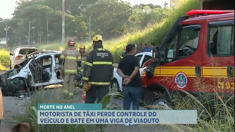 Vídeo: Motorista de táxi morre após perder controle de carro e bater em viaduto no Anel Rodoviário, em BH