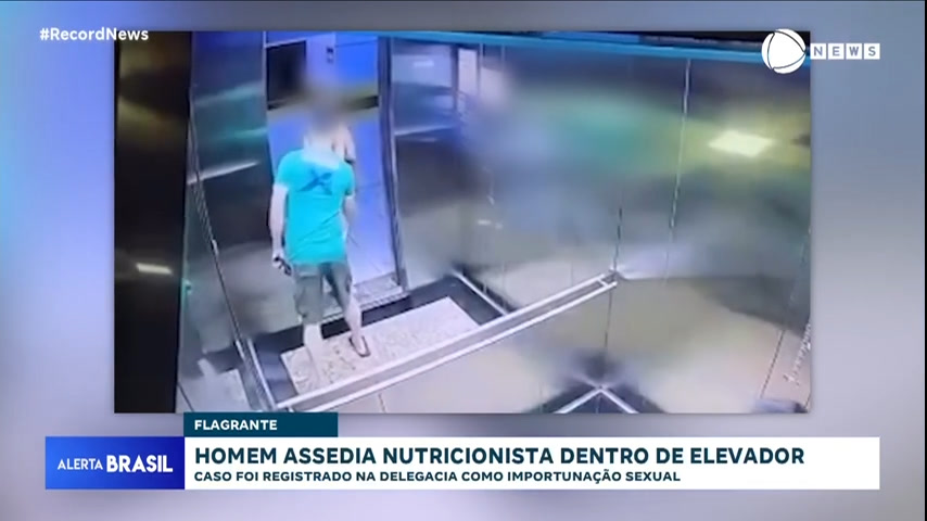 Vídeo: Câmera de segurança registra momento em que homem passa a mão em nutricionista no elevador