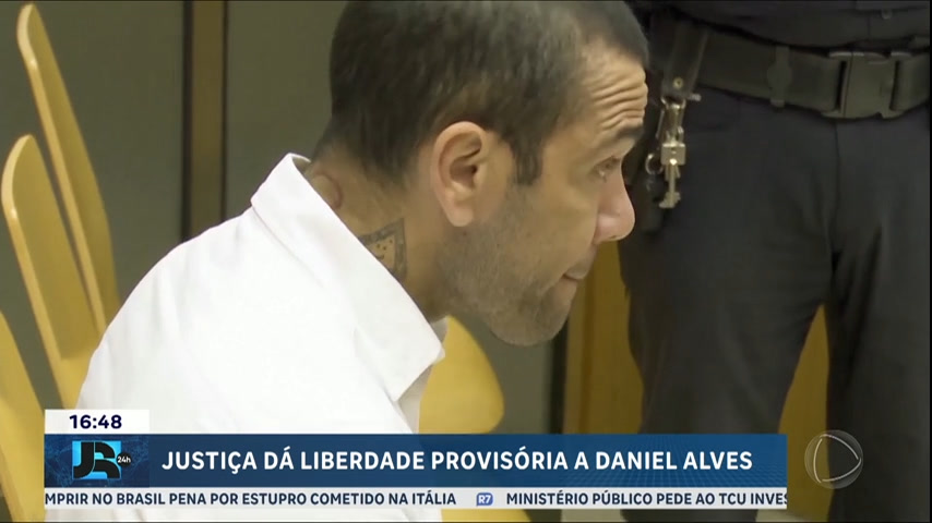 Vídeo: Justiça espanhola concede liberdade provisória ao jogador brasileiro Daniel Alves