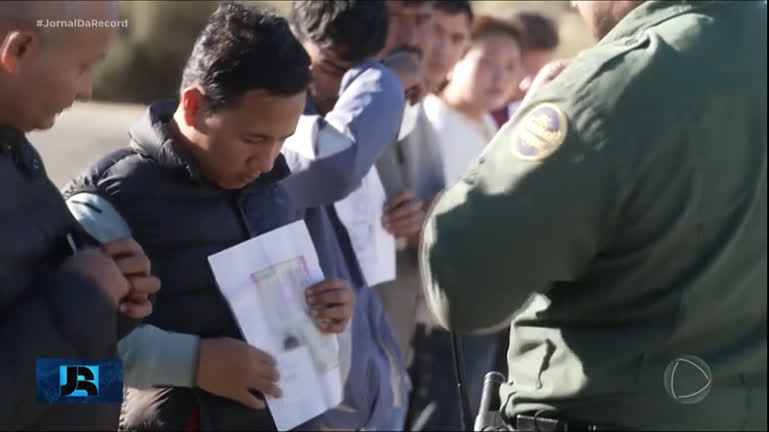 Vídeo: Tribunal de apelações dos EUA suspende lei que permitia a prisão de imigrantes ilegais